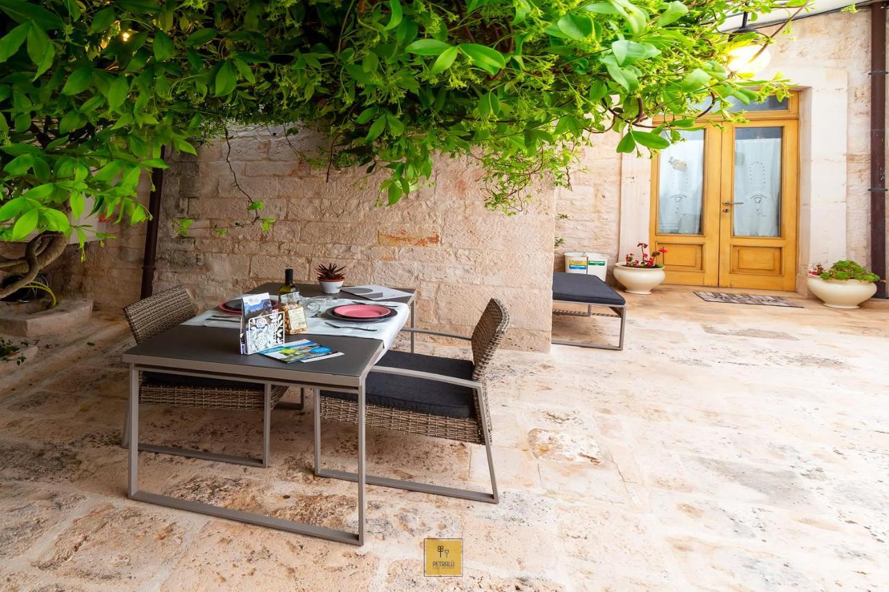 Petralu By La Puglia In Un Trullo Villa Locorotondo Ngoại thất bức ảnh